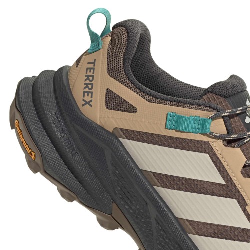 KJ4429_9_FOOTWEAR_Photography_Detail View 2_white.jpg