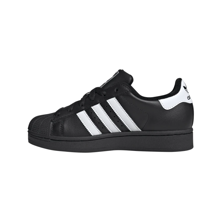 JH9977_5_FOOTWEAR_Photography_Side Medial Center View_white.png