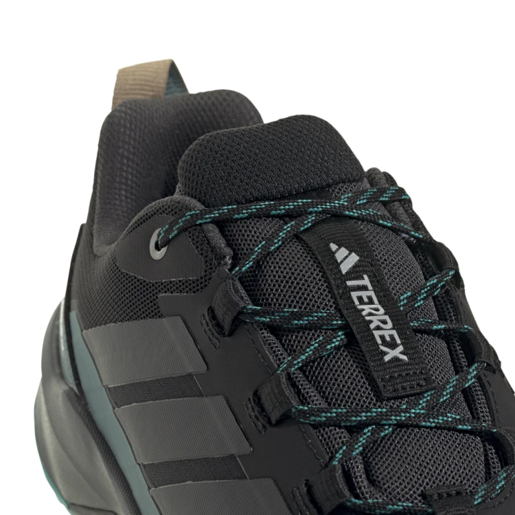 JQ2209_8_FOOTWEAR_Photography_Detail View 1_white.png