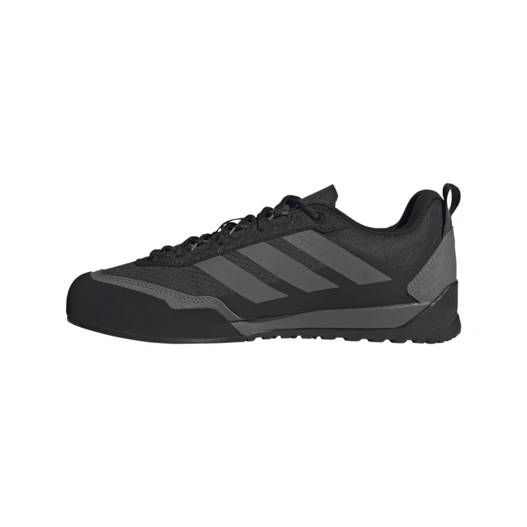 JS4327_5_FOOTWEAR_Photography_Side Medial Center View_white.png