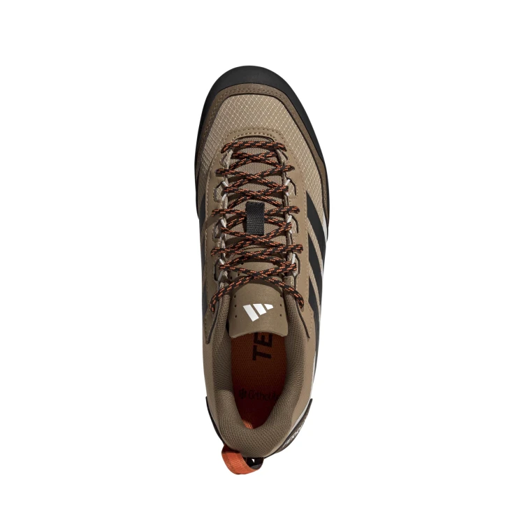 JS4329_3_FOOTWEAR_Photography_Top Portrait View_white.jpg